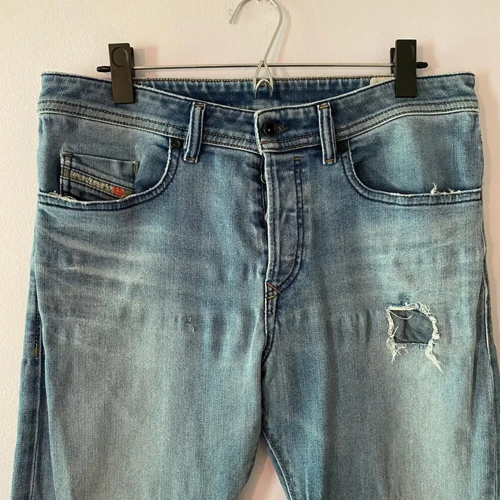 Diesel Buster Button Fly Light Wash Distressed Jeans Straight Men's size 33 x 32